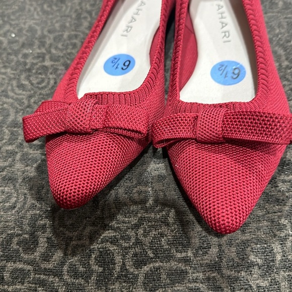 Tahari Slip On Knit Flats - Picture 2 of 7